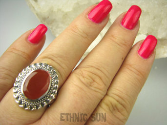 bpee3646 Śliczny Elegancki Pierścień szlifowany Czerwony ONYKS zdobiona obrączka r.18 Srebro 925 #