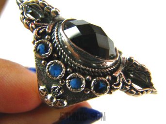 bpee1478 Biżuteria Orientalna !!! Bajeczny Podłużny Elegancki Pierścień ONYKS INDYGOLIT r.20/r.21 Srebro 925 #
