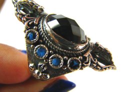 bpee1478 Biżuteria Orientalna !!! Bajeczny Podłużny Elegancki Pierścień ONYKS INDYGOLIT r.20/r.21 Srebro 925 #
