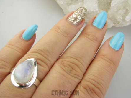 bpe9352 Delikatny Pierścień Pierścionek z kamieniem księżycowym KAMIEŃ KSIĘŻYCOWY r.20/ r.21 lśniące Srebro 925