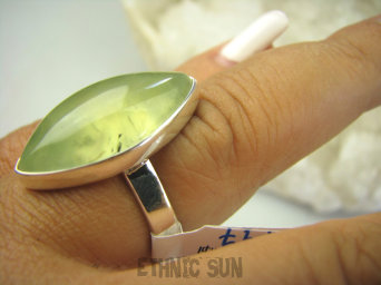 bpe8147 ZIELONA MARKIZA ! Klasyczny Pierścień z naturalnym Prehnitem PREHNIT r.17 Lśniące Srebro 925 Czakra Serca #