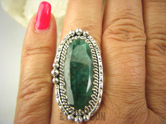 bpee3790 Szmaragdowy Pierścień zielony Szmaragd Indyjski w orientalnej oprawie Szmaragdy r.19 Srebro 925 #