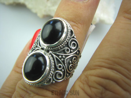 bpe6846 Orientalny Pierścień z onyksami ONYKS regeneruje SERCE, EGZEMY, PAMIĘĆ r.13 Srebro 925 #