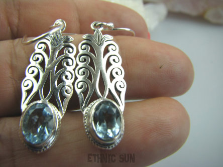 bkee790 LIŚĆ PAPROCI !!!! Długie 4.4 cm i LEKKIE Ażurowe Kolczyki Blue Topaz - kamień młodości Srebro 925