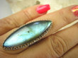 bpe7786  MEGA BLASK piękny Długi 4.2 cm  Egzotyczny  Pierścień Labradoryt Spektrolit - kamień Zorzy Polarnej r.16 Srebro 925 # - 4