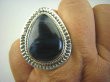 bpe6278 Aksamitny  mieniący się Duży 3,5 cm Pierścień Iskrzący KAMIEŃ BURZY Czarny Niebieski Pietersyt z Namibii - RZADKOŚĆ r.17 i r.18 Srebro 925 # - 4