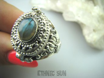 bpe5360 Bogato Zdobiony Piękny Sekretnik UNIKAT !!! Otwierany Pierścień na zdjęcia lub marzenia Labradoryt Spektrolit r.20 Srebro 925 #