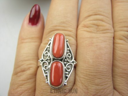 bpe9644 Rzadkość Magnetyzujący Talizman przyciąga Szczęscie i Sukces!!!! Egzotyczny Pierścień Pierścionek Wysadzany naturalnymi Koralami r.19/ r.20 Koral Srebro 925 #