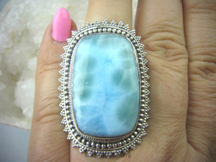 bpe5703 Uff jaki piękny 4.4 cm / 3 cm Niebiański Pierścień RZADKI 27 gramów Anielski kamień LARIMAR - stawy, serce lęki , otwiera czakrę gardła r.14 / r.15 Srebro 925 #