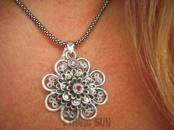 bwee2012 Prześliczny Orientalny Kwiat !!!! Wisior Różowy RUBIN - Ażurowy Amulet na Wspaniałą Miłość Rubiny SREBRO 925 #