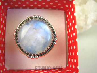 bpe6738 Orientalna Piękność Pierścień Niebiesko Chabrowy KAMIEŃ KSIĘŻYCOWY r.18 Srebro 925 #