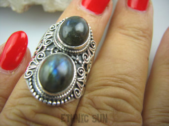bpe5053 Egzotyczny Pierścień Labradoryt Spektrolit kamień Zorzy Polarnej r.10/ r.11 Mały Rozmiar zdobiona obrączka Srebro 925 #