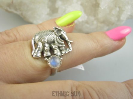 bpe9423 Piękny Unikatowy Delikatny Pierścień Pierścionek SŁOŃ na szczęście Kamień Księżycowy r.15 Srebro 925 