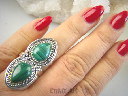 bpe8945 Biżuteria Egzotyczna !!! Cudowny Długi 3.9 cm Pierścionek Pierścień MALACHIT - pobudza kreatywność r.21/ r.22 Srebro 925 #