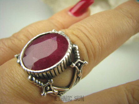 bpee4001 CZTERY MIECZE  i NAMIĘTNY RUBIN - Piękny Egzotyczny OKAZ Pierścień Rubin Indyjski Rubiny r.13/ r.14 Srebro 925 #