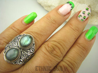 bpe7887 Biżuteria Orientalna - Egzotyczny Pierścień Labradoryt Spektrolit kamień Zorzy Polarnej r.19 zdobiona obrączka Srebro 925 #