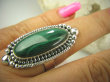 bpe7944 Biżuteria Egzotyczna !!! Cudowny duży 4cm MALACHIT W ORIENTALNEJ OPRAWIE -  Pierścień MALACHIT - pobudza kreatywność r.18/ r.19 Srebro 925 # - 4