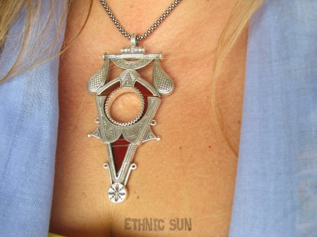 bwe3857 Ale piękny dwustronny MAROKAŃSKI KOLOS XXL Gigant aż 40 gramów !!! Długi 9,5 cm / 4,8 cm Wisior MAROKO CZERWONY ONYKS SREBRO 925 #