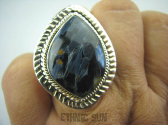 bpe6212 CUDNY mieniący się Długi 3,7 cm Pierścień Iskrzący KAMIEŃ BURZY Czarny Niebieski Pietersyt z Namibii - RZADKOŚĆ r.17 Srebro 925 #