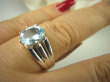 bpee3565 LŚNIĄCY CUDOWNY KLEJNOT Elegancki Pierścień Blue Topaz - kamień młodości r.21 szeroka obrączka SREBRO 925 # - 8