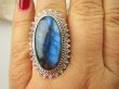 bpe8615 Czarodziejsko Piękny Aksamitny Czarodziej Orientalny Pierścień Pierścionek Niebieski Labradoryt Spektrolit - kamień Zorzy Polarnej r.19 Srebro 925 # - 2