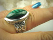 bpe6543 CUDOWNA MARKIZA - POSZUKIWANY OKAZ JUBILERSKI Pierścień naturalny Malachit - pobudza kreatywność r.17 zdobiona cudna obrączka Srebro 925 # - 4