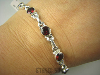 bb3186 Śliczna wygodna wąska ale masywna 20cm Bransoleta z Granatami 7 sztuk szlifowane GRANATY Srebro 925 #