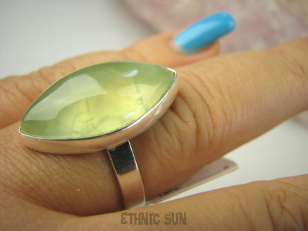 bpe8511 ZIELONA MARKIZA ! Klasyczny Pierścień z naturalnym Prehnitem PREHNIT r.19 Lśniące Srebro 925 Czakra Serca #