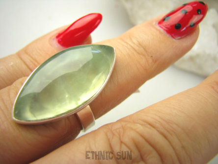 bpe9000 ZIELONA MARKIZA ! Klasyczny Pierścień Pierścionek z naturalnym Prehnitem PREHNIT r.14 Lśniące Srebro 925 Czakra Serca #