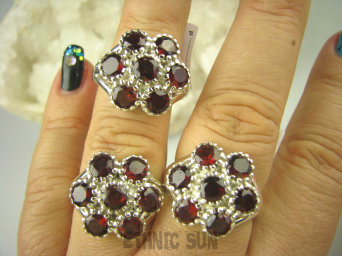 bpee3616 Olśniewająco Piękny Pierścień Bordowe Granaty - kamienie namiętności r.23 SREBRO 925 #
