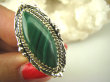 bpe7948 Biżuteria Egzotyczna !!! Cudowny MALACHIT W ORIENTALNEJ OPRAWIE -  Pierścień MALACHIT - pobudza kreatywność r.17 Srebro 925 # - 7