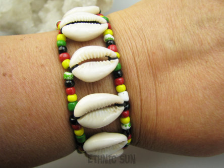 bb3903 Biżuteria Egzotyczna NIEZWYKŁA Afrykańska Duża 29 g !!! Bransoleta MUSZLE KAURI na bezpłodność i dobry sex plemię BURKINA FASSO kolorowe koraliki !