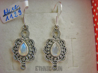 bkee1129 Egzotyczne Uwodzicielki LEKKIE Kolczyki szlifowany Kamień Księżycowy Srebro 925