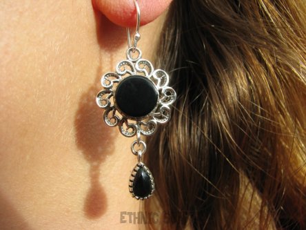 bke780 Orientalne kusicielki !!!! DŁUGIE I LEKKIE Ciekawe Kolczyki ONYKS -  SERCE, EGZEMY,PAMIĘĆ Srebro 925