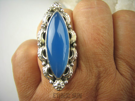 bpe7766 Piękny Duży Pierścień Błękitno - Niebieski CHALCEDON (TARCZYCA) w egzotycznej oprawie r.19 Srebro 925 czakra gardła #