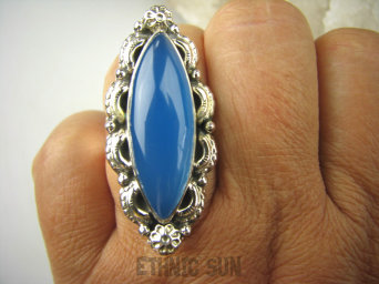 bpe7766 Piękny Duży Pierścień Błękitno - Niebieski CHALCEDON (TARCZYCA) w egzotycznej oprawie r.19 Srebro 925 czakra gardła #