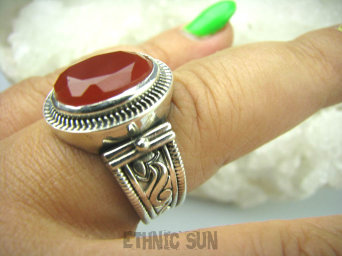 bpee3297 Elegancki Pięknie Zdobiony Pierścień szlifowany Czerwony Onyks - regeneruje SERCE, EGZEMY, PAMIĘĆ r.22 Srebro 925 # 