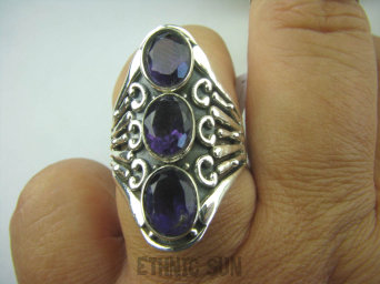 bpee3393 Lśniąca Hrabina !!!! Długi Olśniewający Egzotyczny Pierścień Fioletowy Ametyst - kamień mądrości r.10 Mały Rozmiar SREBRO 925 #