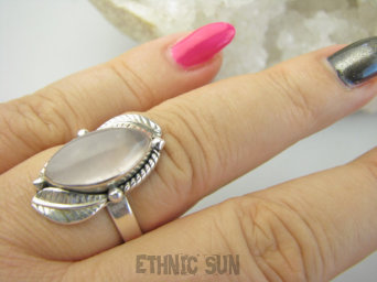 bpe9308 Delikatna piękność  Pierścień Pierścionek Kwarc Różowy - kamień mocnego serca r.19/r.20 Srebro 925