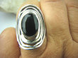 bpee3298 Czarny Onyks w obręczach Pierścień szlifowany Onyks - SERCE, EGZEMY, PAMIĘĆ  r.22 Srebro 925 # - 2