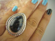 bpe6338 CUDNY mieniący się Pierścień Iskrzący KAMIEŃ BURZY Czarny Niebieski Pietersyt z Namibii - RZADKOŚĆ r.18/ r.19 Srebro 925 # - 6