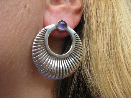 bke743 Duże Lekkie KOŁA Kolczyki na sztyft z ametystami Ametyst - kamień mądrości Srebro 925