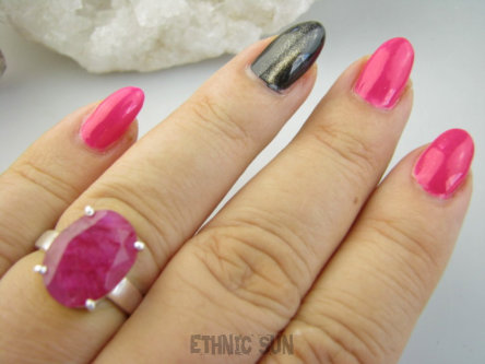 bpee4362 PIĘKNY Elegancki Pierścień Pierścionek OKAZ Rubin Indyjski Rubiny r.17 Srebro 925