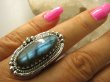 bpe7966 Piękny Orientalny Pierścień Niebieski Labradoryt Spektrolit - kamień Zorzy Polarnej r.19 Srebro 925 # - 2