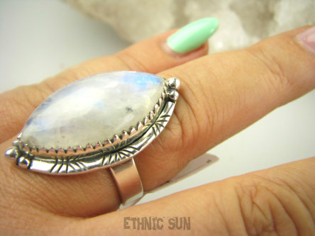 bpe9084 Orientalna Piękność Pierścień Pierścionek Niebiesko Chabrowy KAMIEŃ KSIĘŻYCOWY r.18 Srebro 925 #