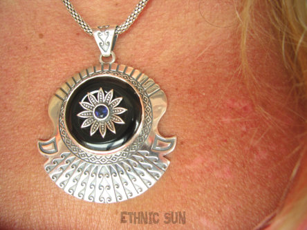 bwee2239 CACKO !! Duży 19G Wisior marokańskie wzornictwo 6cm Maroko Onyks regeneruje Serce, Egzemy, Pamięć, Indygolit SREBRO 925 #