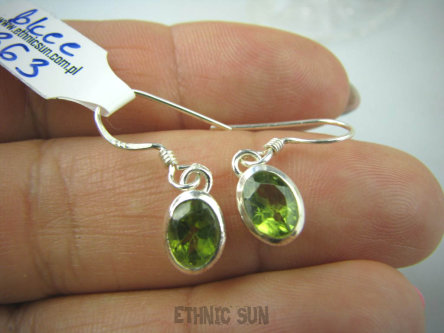 bkee863 Lśniące Delikatne Kolczyki Szczęścia z naturalnymi  Oliwinami OLIWIN = PERYDOT Peridot kamień szczęścia Srebro 925