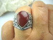 bpe5123 Obrączka Motyl - symbol szczęścia i wolności niezależności Wygodny PIERŚCIEŃ CZERWONY ONYKS  - SERCE, EGZEMY, PAMIĘĆ r.21 zdobiona obrączka Srebro 925 # - 8