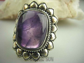 bpe3628 Egzotyczna Piękność !!! Orientalny Piękny Kwiat Pierścień z ametystem, AMETYST -  Kamień Mądrości, migrena bezsenność r.17 Srebro 925 #