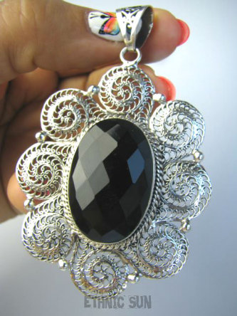 bwee1753 Czarnulka Lśniący GIGANT 8 cm, 27 gramów !!! Przepiękny Wisior szlifowany kruczoczarny ONYKS w ażurowej oprawie Srebro 925 #